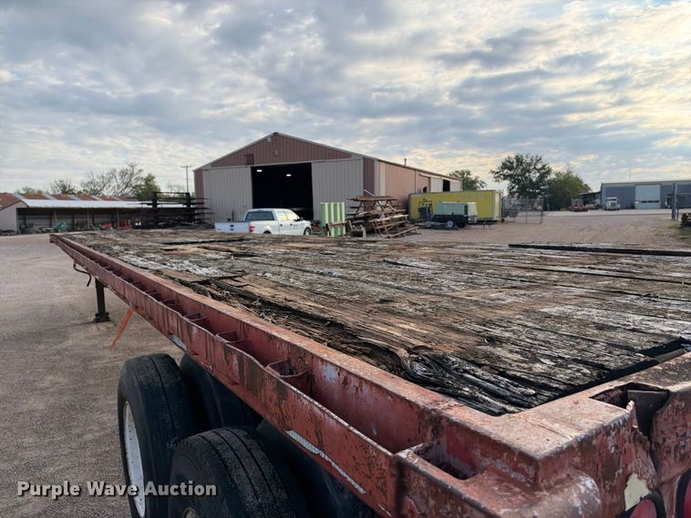 image for item EX2292 1968 Fruehauf flatbed trailer