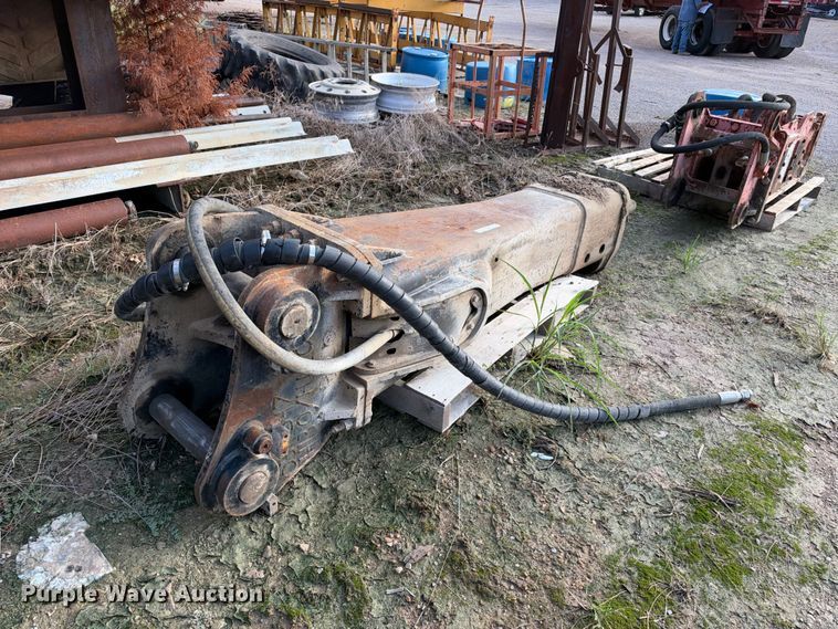 image for item EX2295 Caterpillar breaker