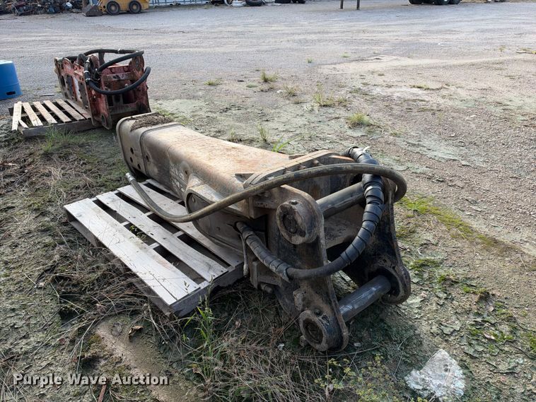 image for item EX2295 Caterpillar breaker