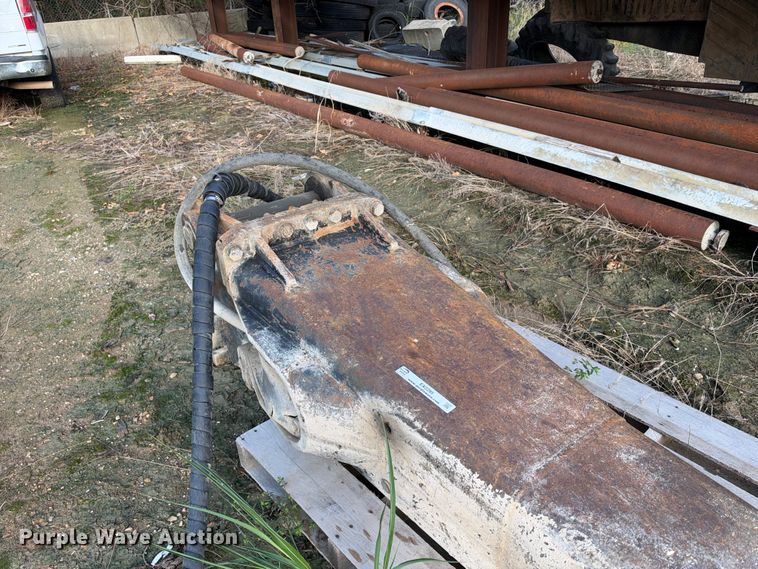 image for item EX2295 Caterpillar breaker