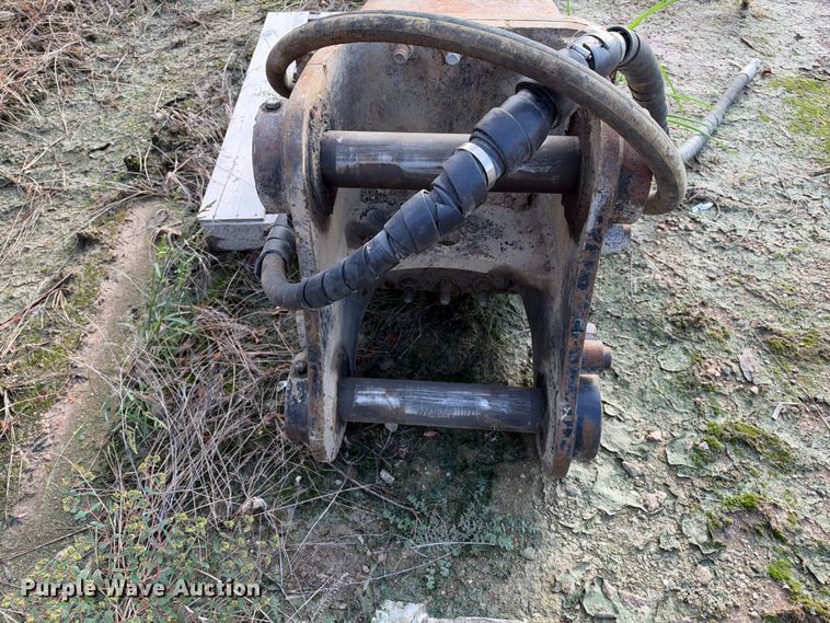 image for item EX2295 Caterpillar breaker