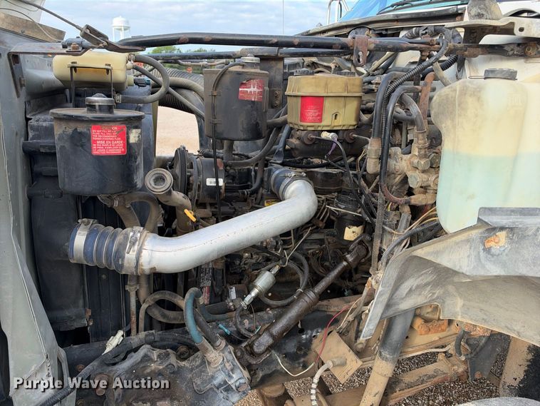 image for item EX2296 1999 Ford F800 flatbed truck