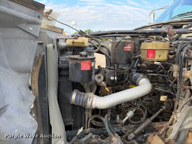image for item EX2296 1999 Ford F800 flatbed truck