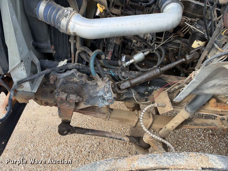 image for item EX2296 1999 Ford F800 flatbed truck