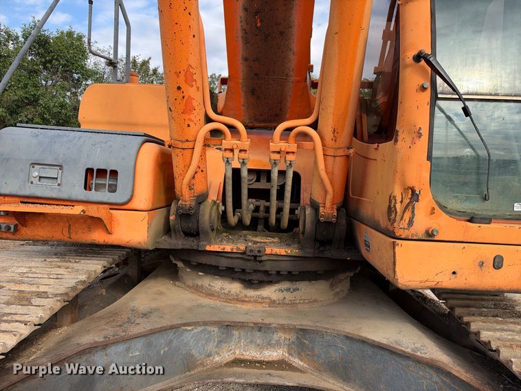image for item EX2298 2007 Doosan DX300LC excavator
