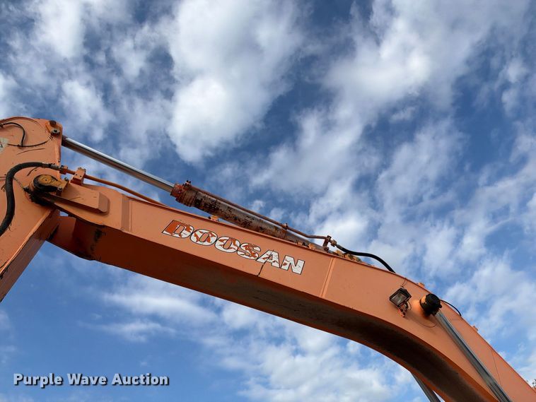 image for item EX2298 2007 Doosan DX300LC excavator
