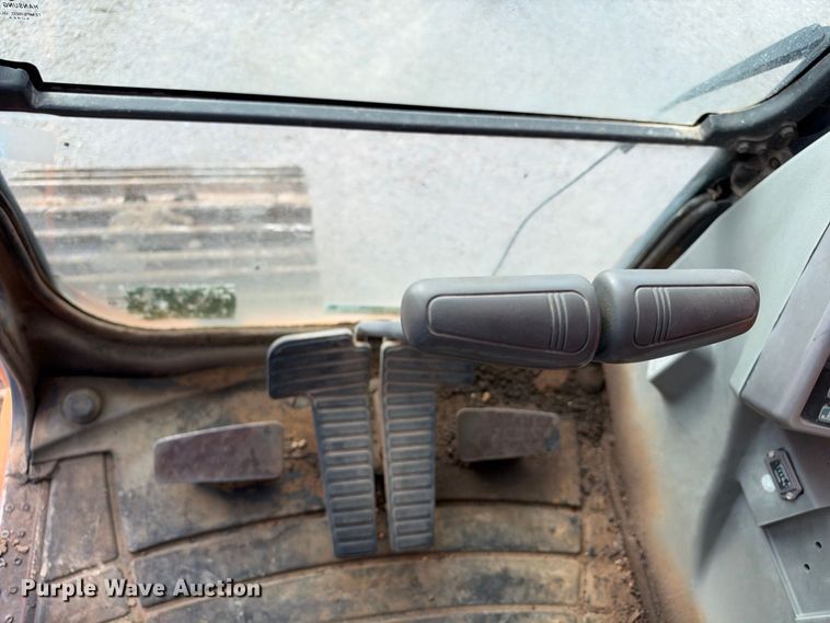 image for item EX2298 2007 Doosan DX300LC excavator