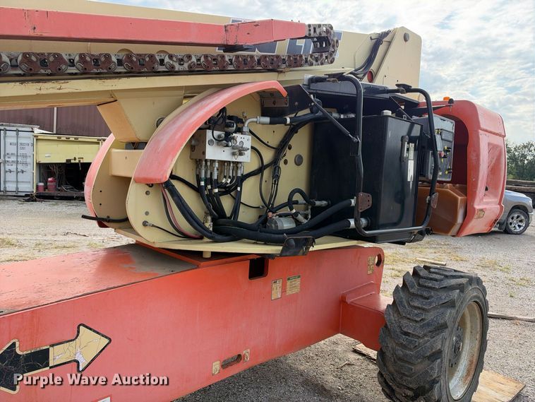 image for item EX2299 2007 JLG 800S boom lift
