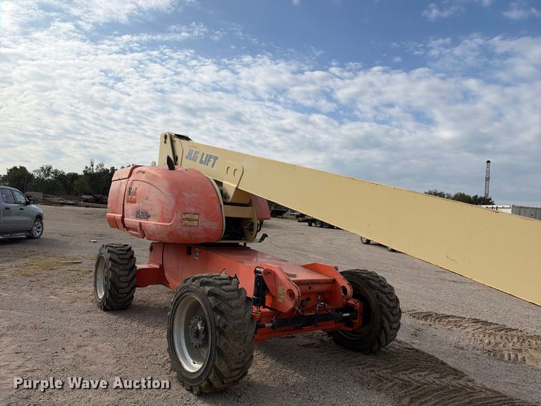 image for item EX2299 2007 JLG 800S boom lift