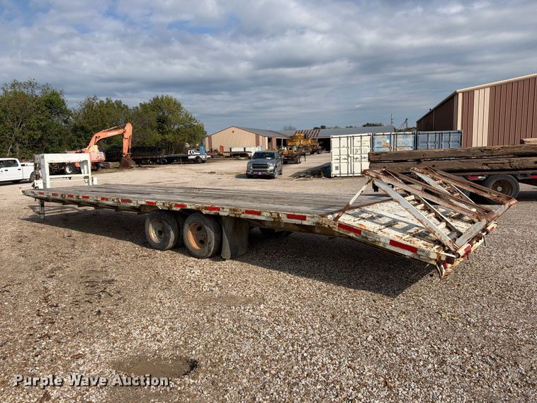 image for item EX2301 1999 Blair equipment trailer