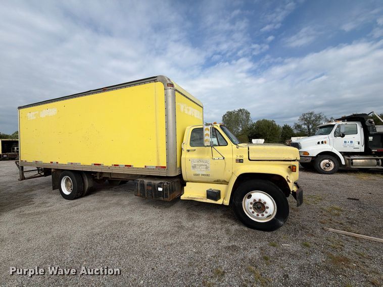 image for item EX2302 1986 GMC 7000 box truck