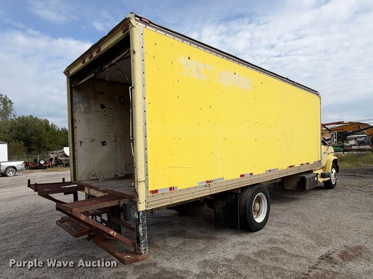 image for item EX2302 1986 GMC 7000 box truck