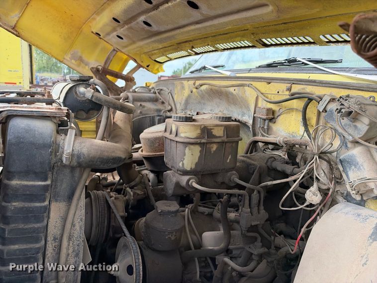 image for item EX2302 1986 GMC 7000 box truck