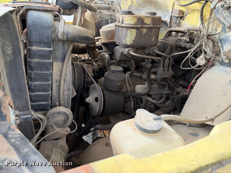image for item EX2302 1986 GMC 7000 box truck