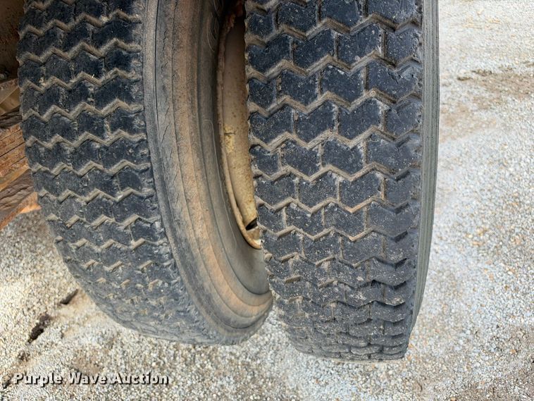 image for item EX2302 1986 GMC 7000 box truck