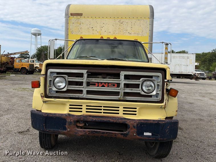 image for item EX2303 1986 GMC 7000 box truck