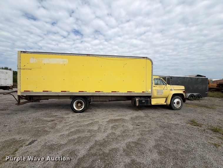 image for item EX2303 1986 GMC 7000 box truck