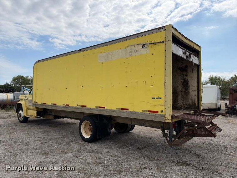image for item EX2303 1986 GMC 7000 box truck