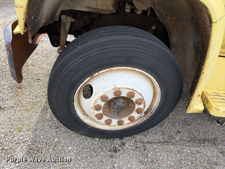 image for item EX2303 1986 GMC 7000 box truck