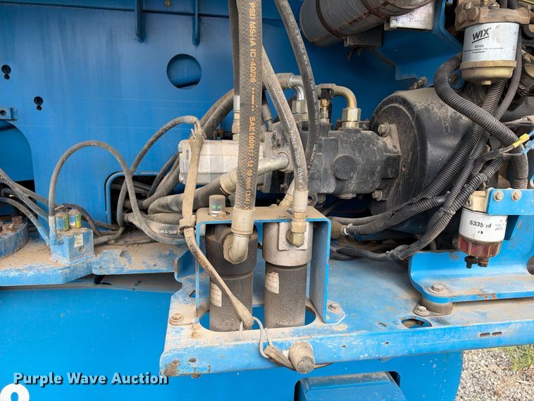 image for item EX2304 2006 Genie S60 boom lift