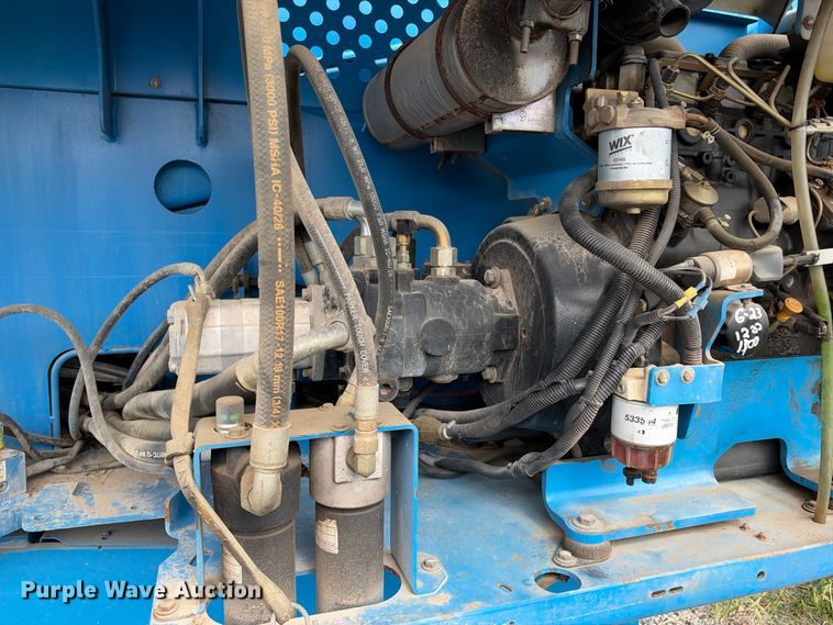 image for item EX2304 2006 Genie S60 boom lift