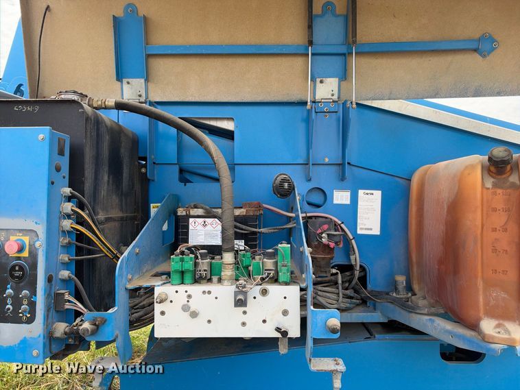 image for item EX2304 2006 Genie S60 boom lift