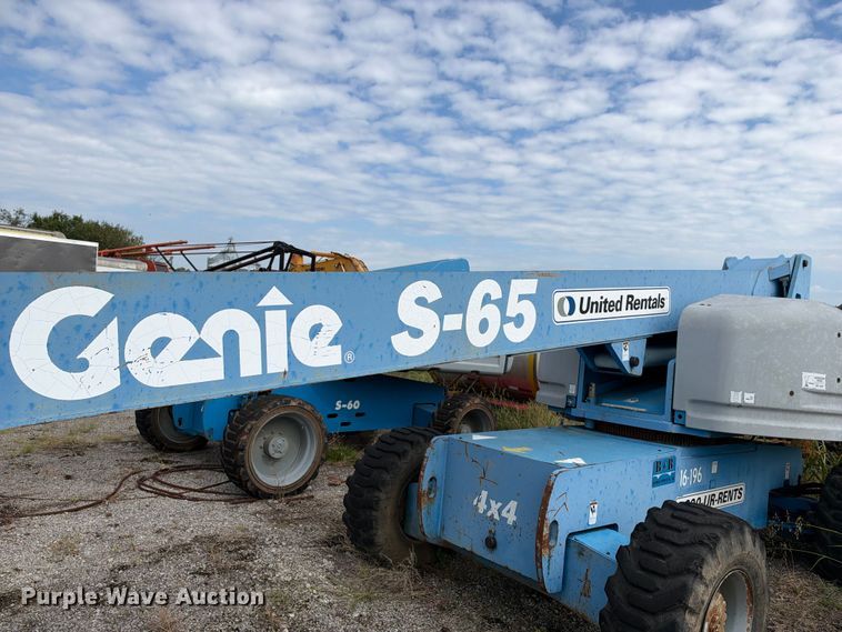 image for item EX2305 2000 Genie S-65 boom lift