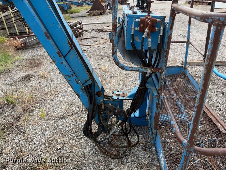 image for item EX2305 2000 Genie S-65 boom lift
