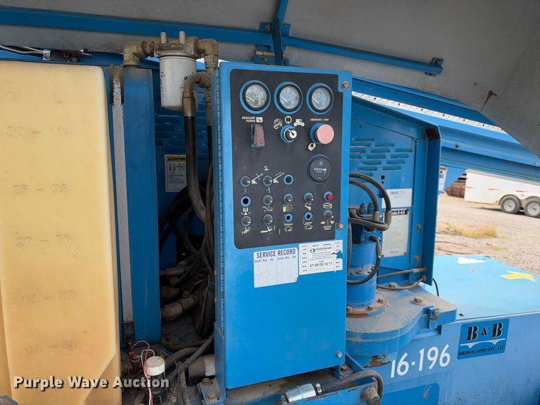 image for item EX2305 2000 Genie S-65 boom lift
