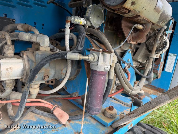 image for item EX2305 2000 Genie S-65 boom lift