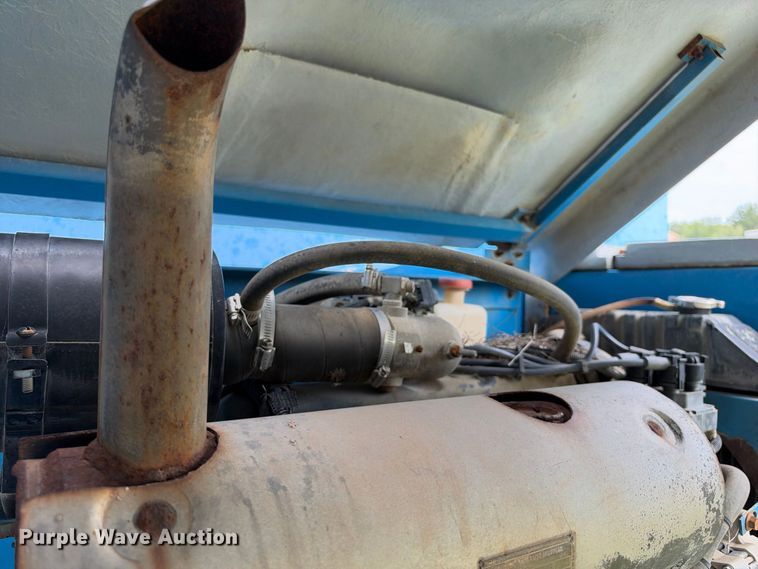 image for item EX2305 2000 Genie S-65 boom lift