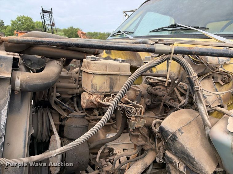 image for item EX2306 GMC 7000 box truck