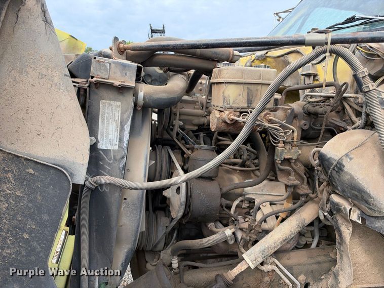 image for item EX2306 GMC 7000 box truck
