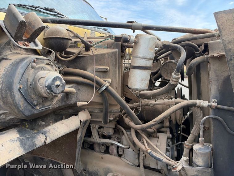 image for item EX2306 GMC 7000 box truck