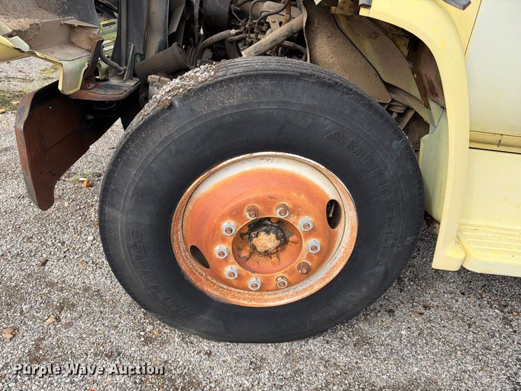 image for item EX2306 GMC 7000 box truck