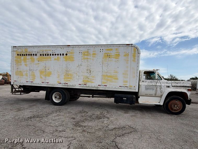 image for item EX2308 1986 GMC 7000 box truck