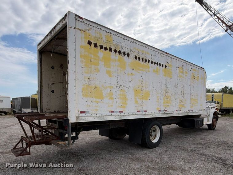 image for item EX2308 1986 GMC 7000 box truck