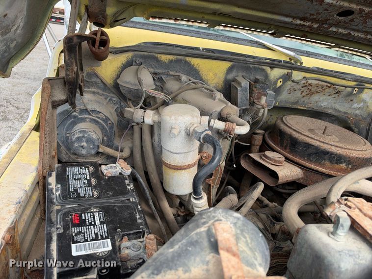 image for item EX2308 1986 GMC 7000 box truck