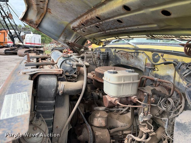 image for item EX2308 1986 GMC 7000 box truck