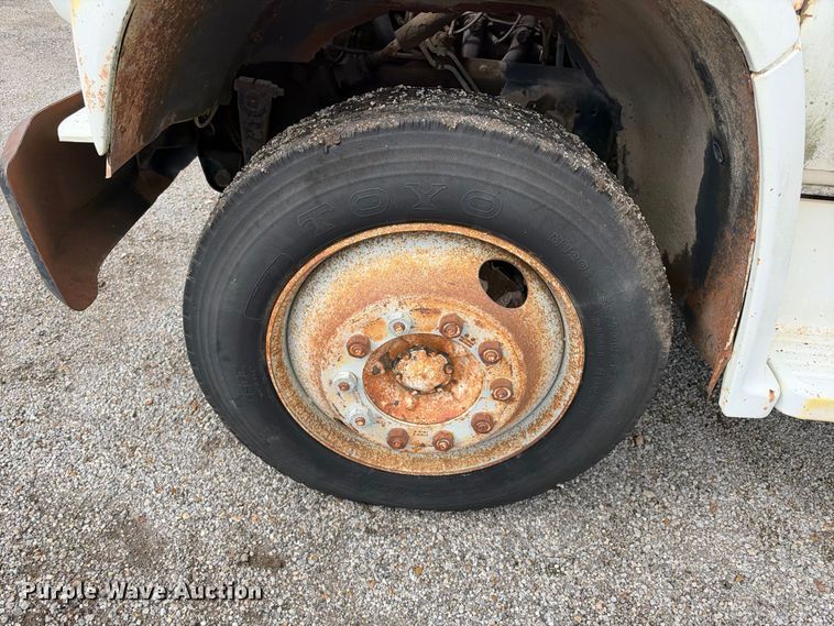 image for item EX2308 1986 GMC 7000 box truck
