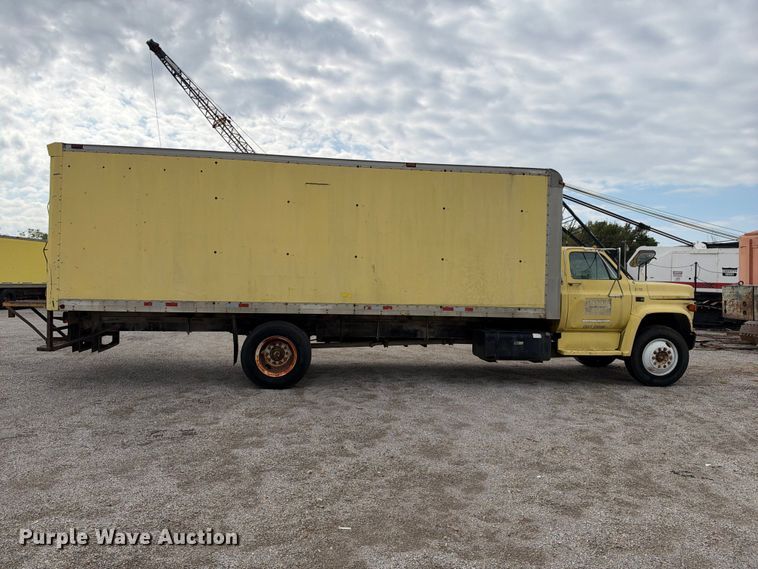 image for item EX2309 1986 GMC 7000 box truck