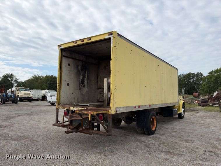 image for item EX2309 1986 GMC 7000 box truck