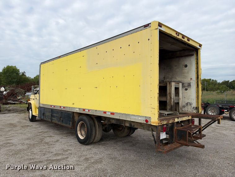 image for item EX2309 1986 GMC 7000 box truck