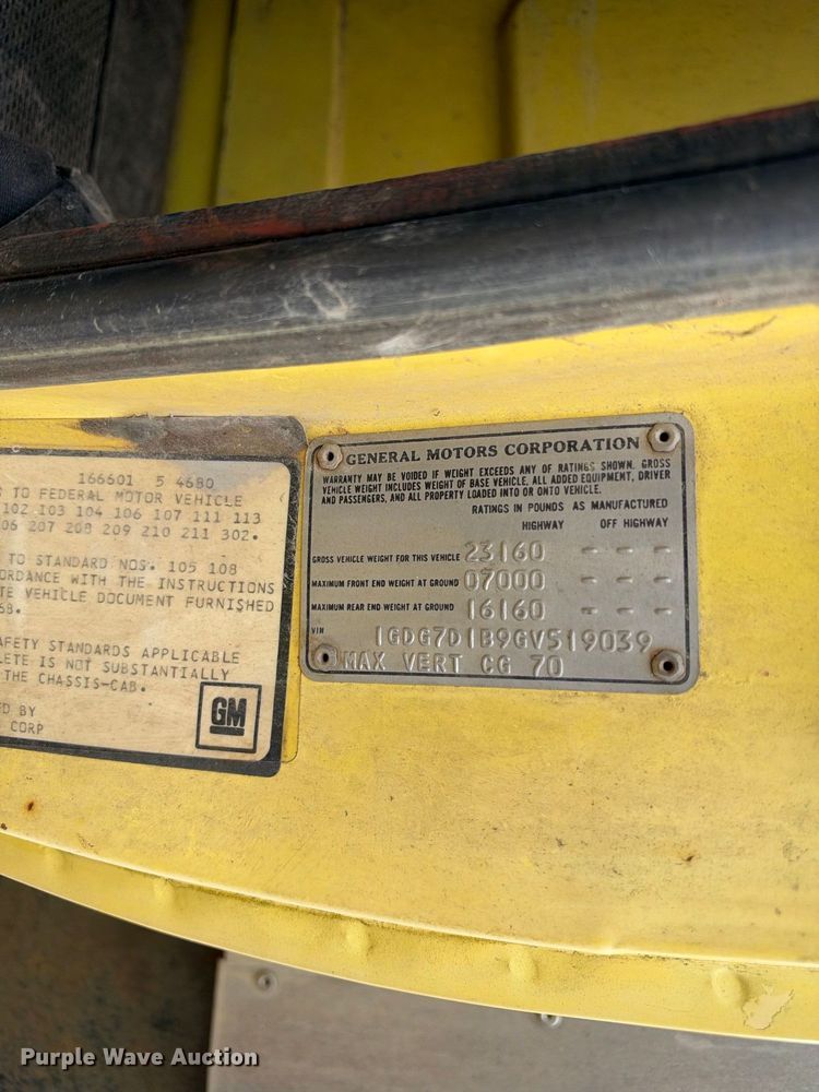 image for item EX2309 1986 GMC 7000 box truck