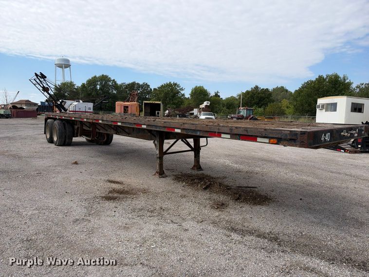 image for item EX2310 1981 Hobbs  flatbed trailer
