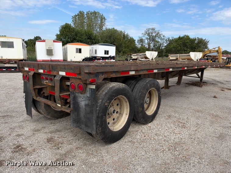 image for item EX2310 1981 Hobbs  flatbed trailer