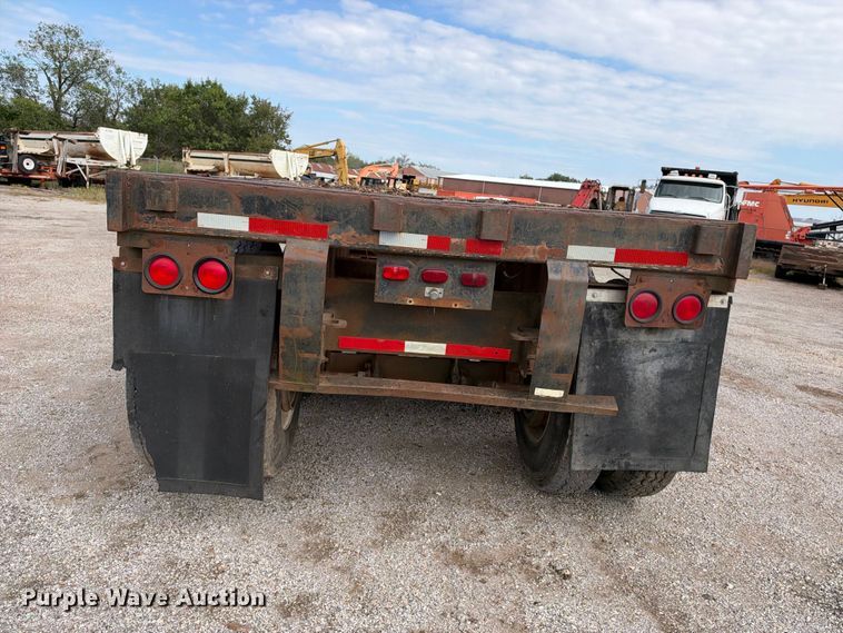 image for item EX2310 1981 Hobbs  flatbed trailer