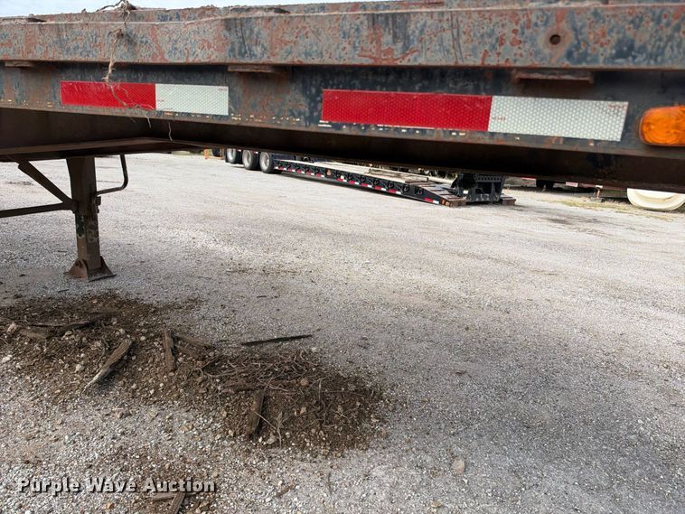 image for item EX2310 1981 Hobbs  flatbed trailer