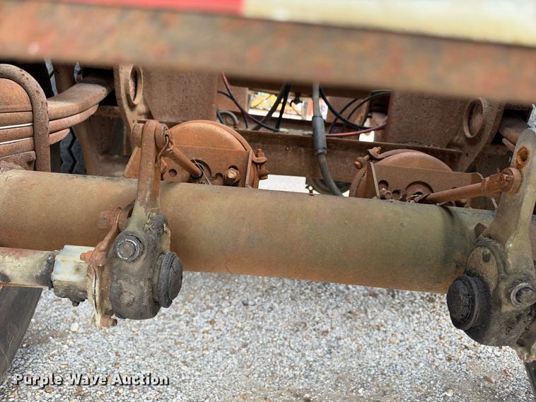 image for item EX2310 1981 Hobbs  flatbed trailer