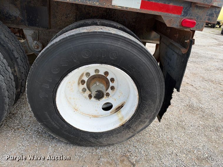 image for item EX2310 1981 Hobbs  flatbed trailer